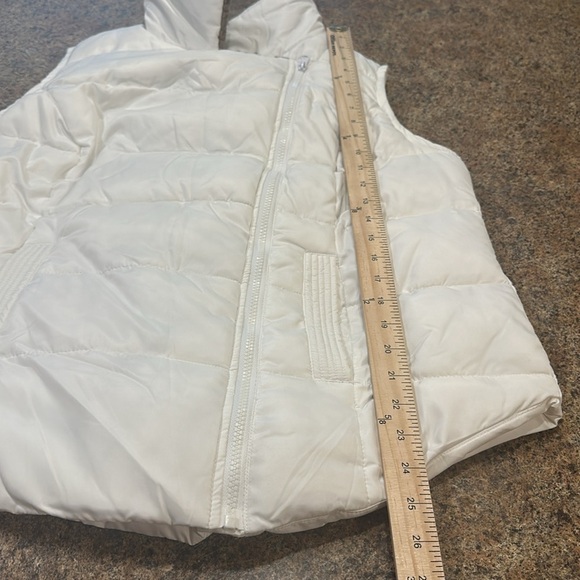 RuffHewn Puffer Vest White Womens Size 1X Side Zipper Closure With Hidden Snaps - Picture 13 of 15